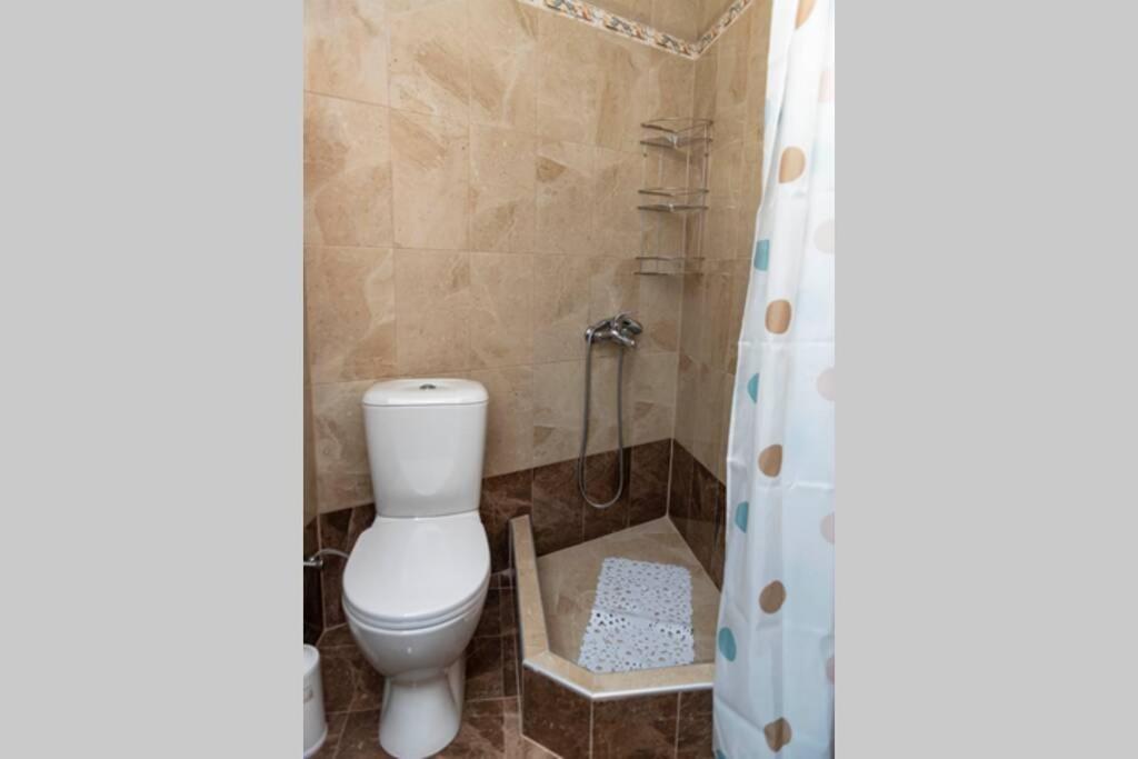 Paraspori Traditional Home With View מראה חיצוני תמונה