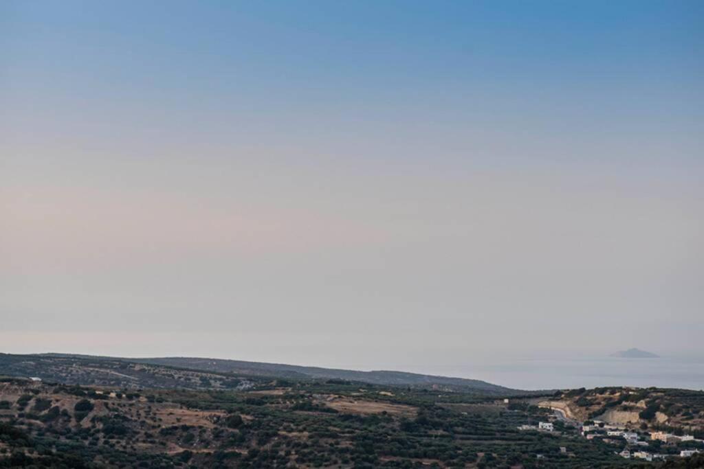 Paraspori Traditional Home With View מראה חיצוני תמונה